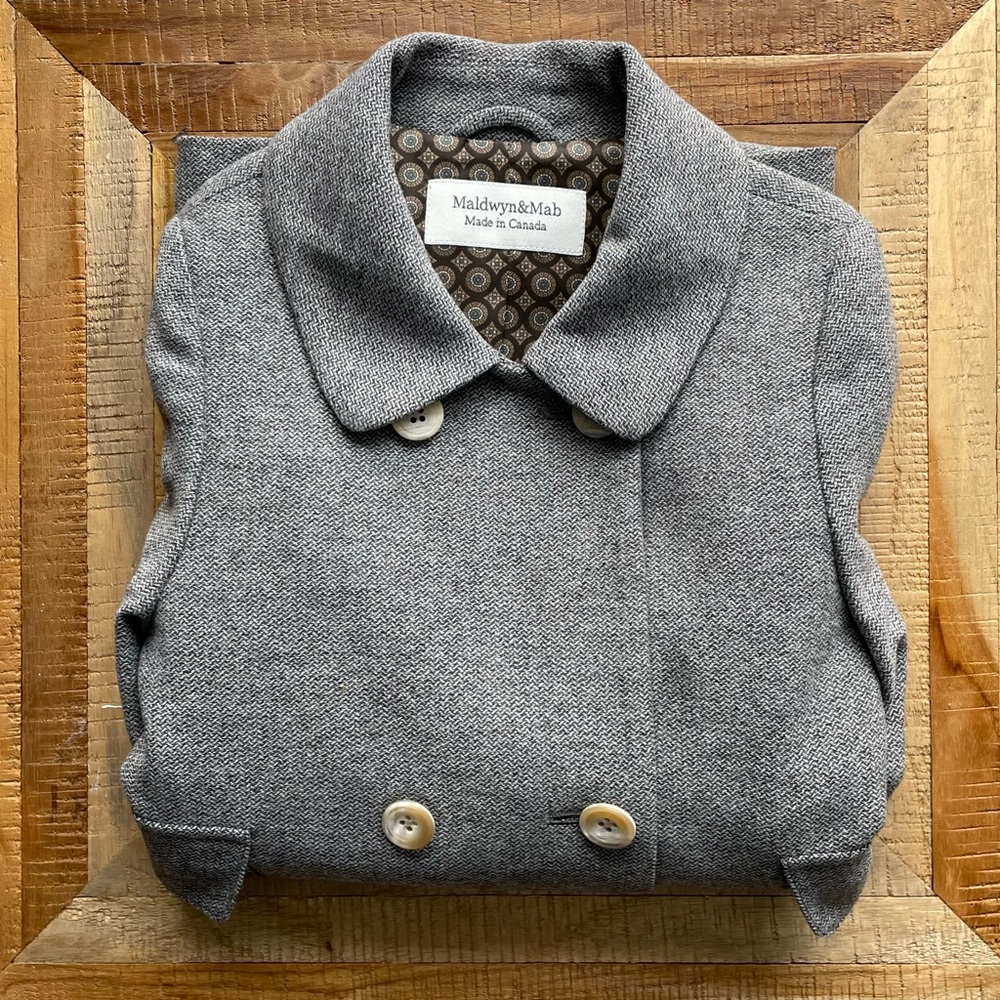 Size 4-5 Girls’ Spring/Fall coat,  grey, soft wool, lined, well tailored. NWOT